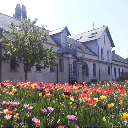 Hotel La Maison Montreau Montreuil (Seine-Saint-Denis)